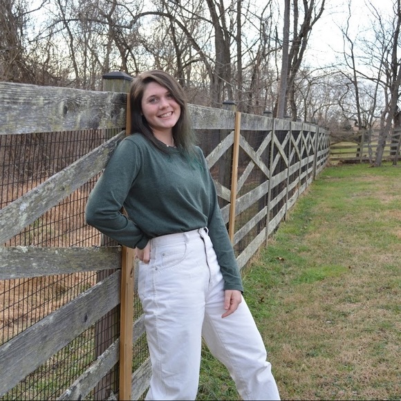 Meet your Posher, Erin - Picture 2 of 2